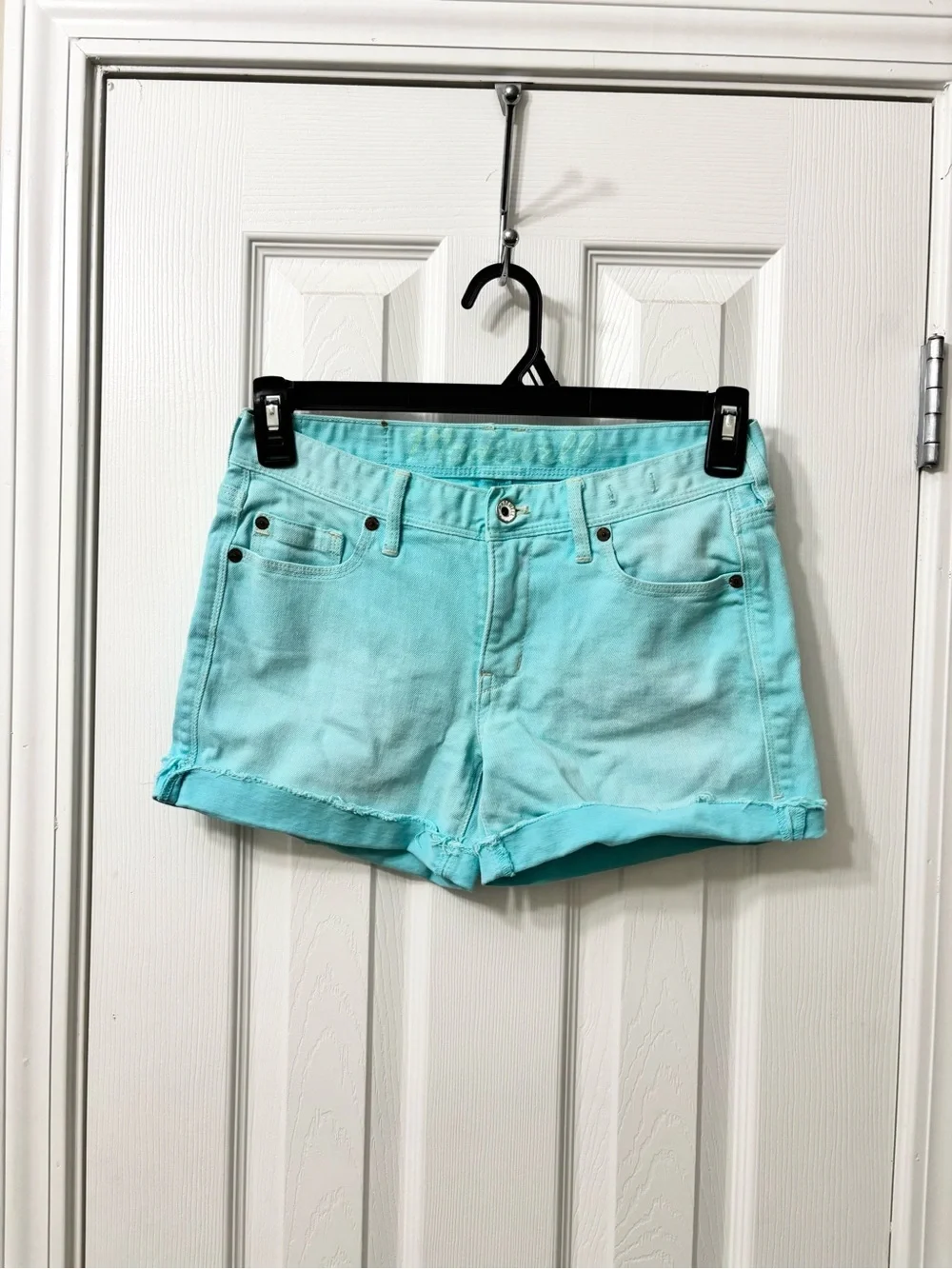 Madewell Women’s Size 26 Aqua Denim Cutoff Cuffed Shorts Summer Casual